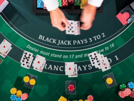 Blackjack อีกเกมพนันออนไลน์ยอดนิยม เล่นง่าย รอรับกำไรทันที